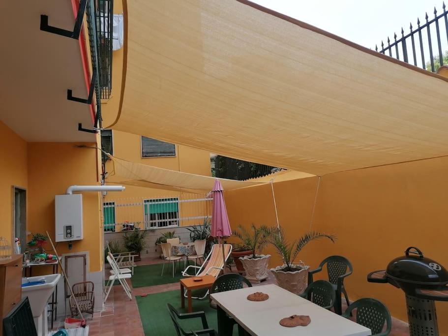 شقة La Casa Di Mio Padre نابولي المظهر الخارجي الصورة